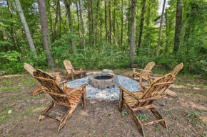 Charming Leicester Home with Deck and Gas Grill!